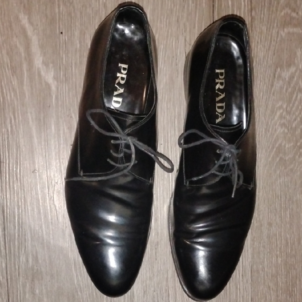 Prada Men's Classic Black Oxfords - Picture 3 of 8